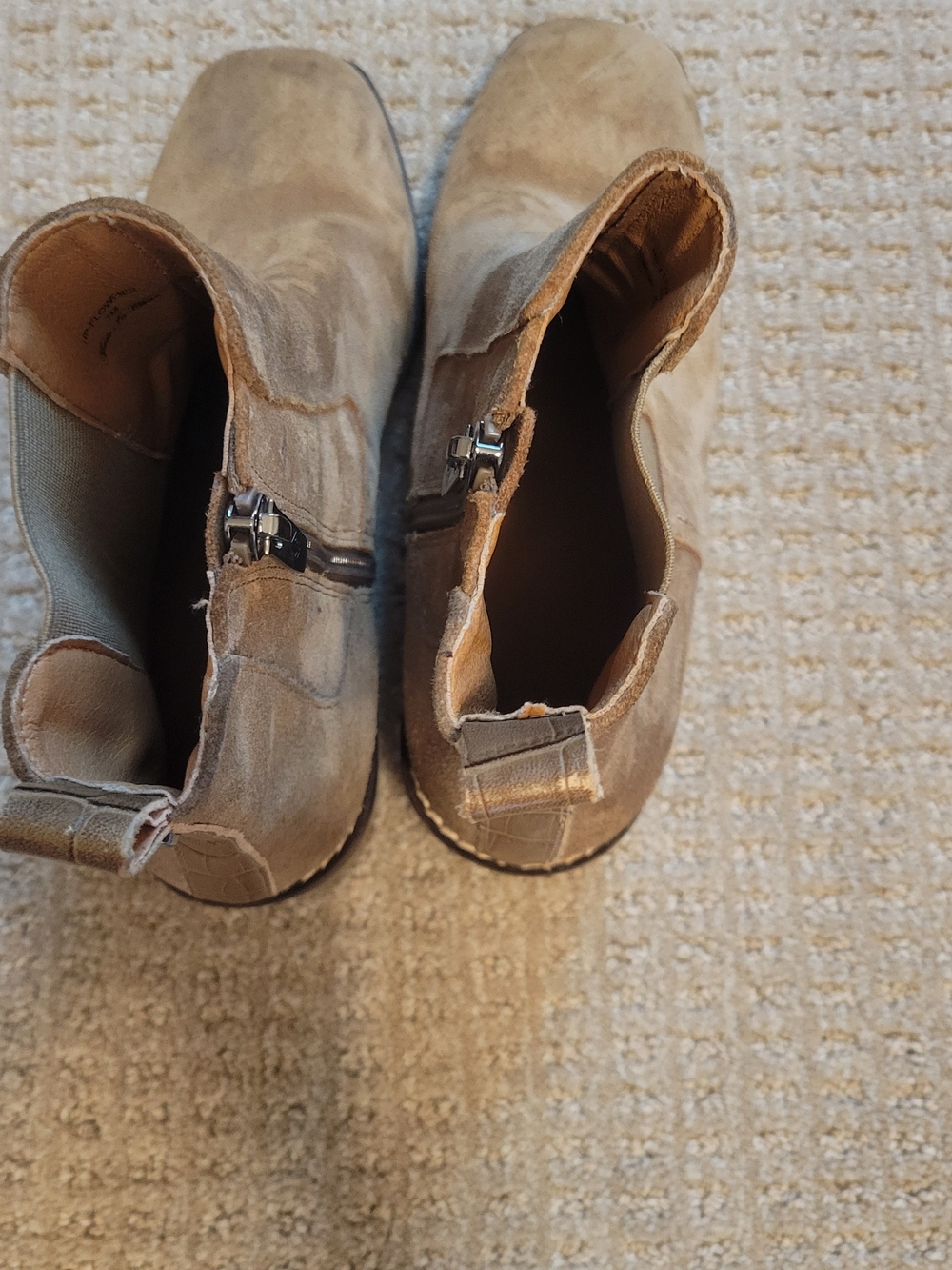 Donald J Pliner Suede Chelsea Boots - Tan - Size 7M Women's - Picture 8 of 11